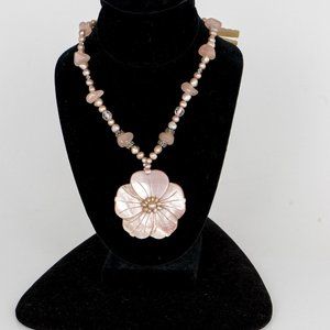 NWOT freshwater pearl/rose quartz necklace